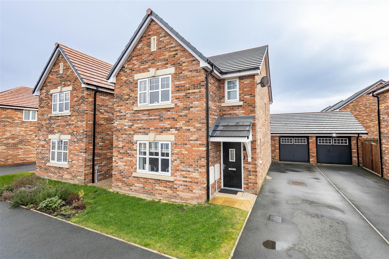 3 bed property in Triumph Road, Leyland